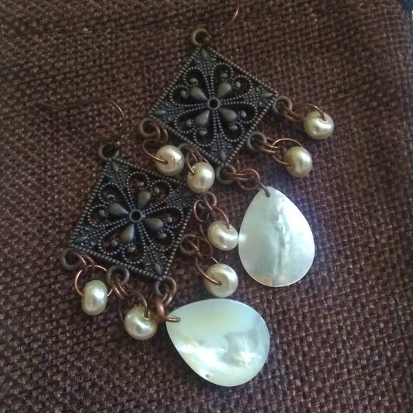 Sleek Chic Robust Feminine Girly Elegant Rustic Copper & MOP + Pearl Earrings - Picture 6 of 11